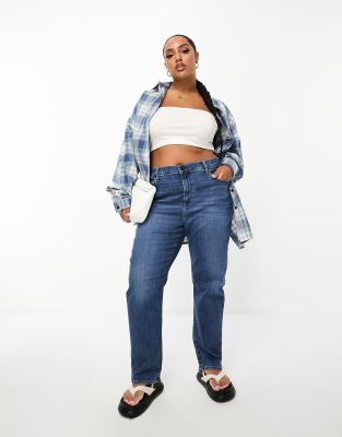 Levi's Plus - 724 - Straight Jeans in Dunkelblau-Marineblau