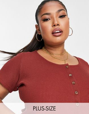 Levi's Plus short sleeved crop top in red - ASOS Price Checker
