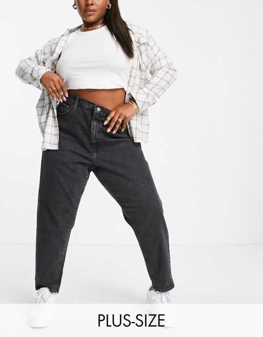 Levi's Plus high waisted mom jeans in washed black | ASOS