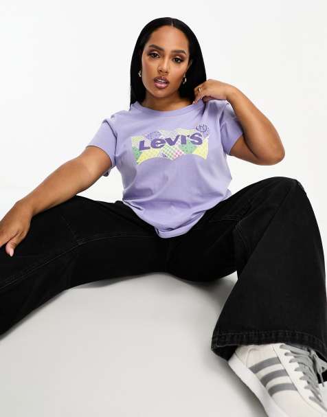 Levi's Plus – Perfect – Lila t-shirt med tryckt fladdermuslogga - view 1
