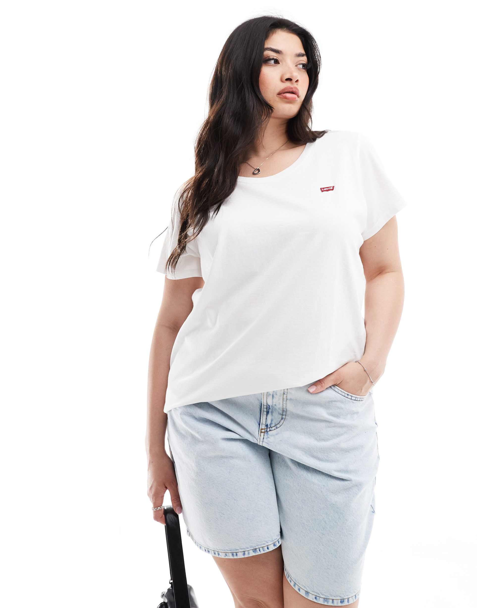 levi's plus perfect small batwing logo t-shirt in white