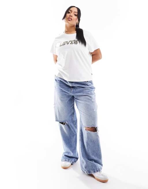 Levi's Plus - Perfect - T-shirt met logo op de borst met luipaardprint in wit, 2 van 4