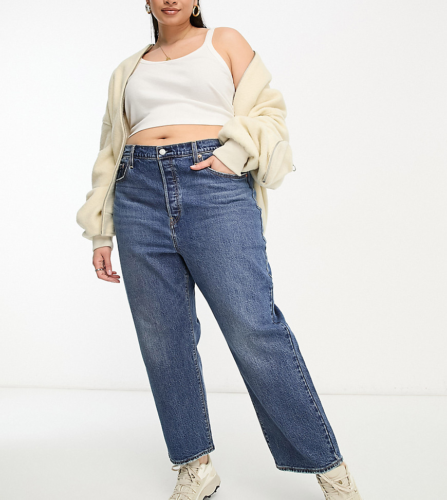 Jeans by Levi%27s The denim of your dreams Straight fit High rise Belt loops Five pockets