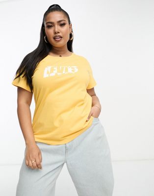 Levi's Plus logo t-shirt in yellow - ASOS Price Checker