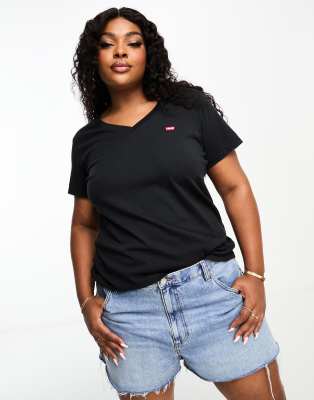 Levi's Plus - T-Shirt in Schwarz mit V-Ausschnitt und kleinem Logo