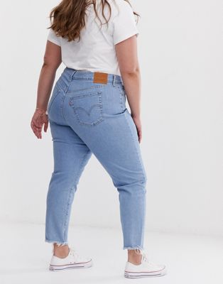 Levi's Plus - wedgie - Mom jeans | ASOS