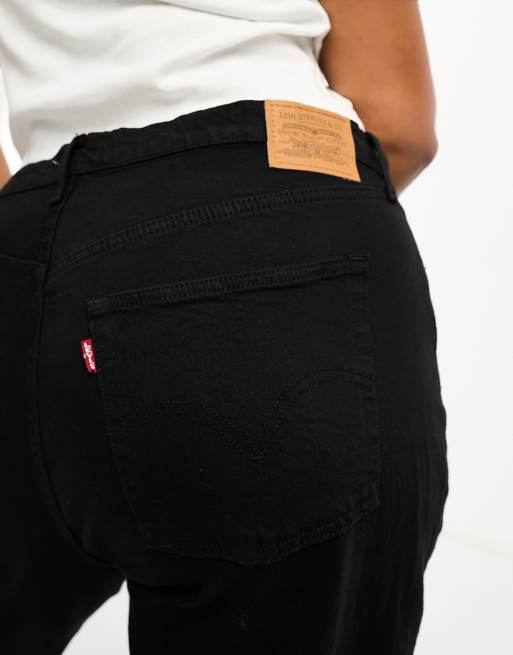 Wedgie Straight Fit Jeans