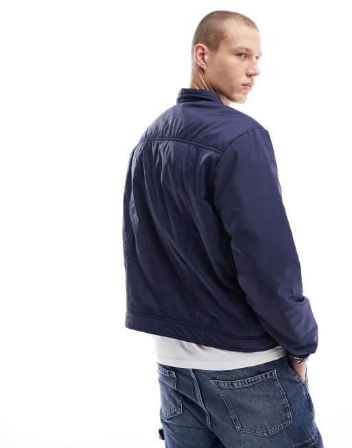 Levi's - Polstret trucker-jakke med logo i marineblå i afslappet pasform, 4 af 4