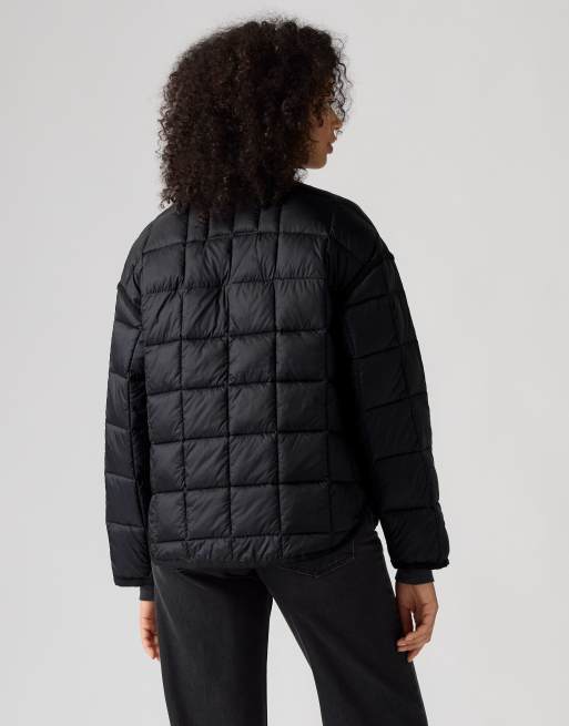Levi's Poppy quilted puffer jacket in black, 2 of 4