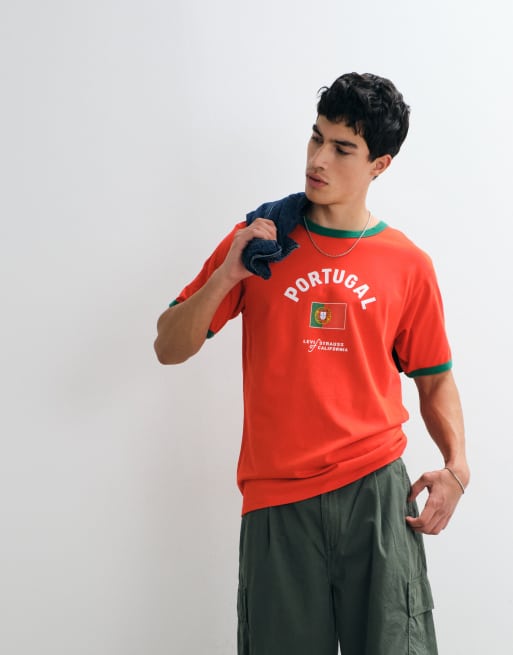 Levi's – Portugal – Retro-Ringer-T-Shirt in Rot, 4 von 5