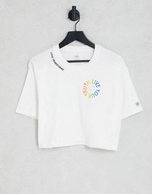 Levi's Pride cropped t-shirt in white