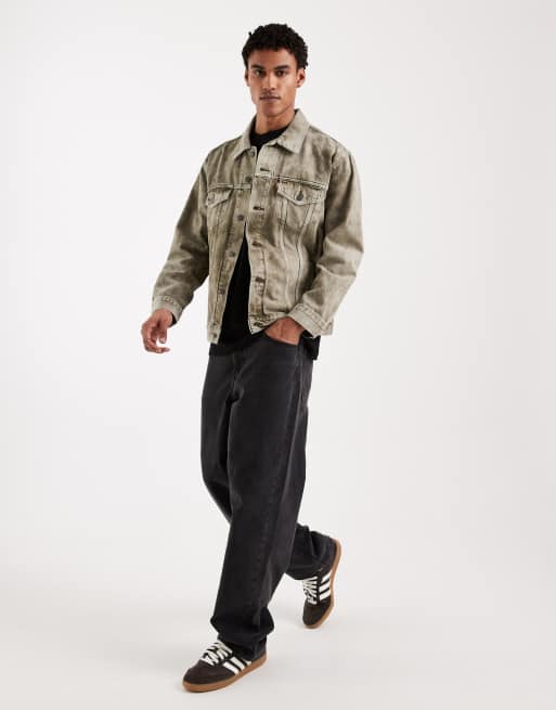 Levi's relaxed fit denim trucker jacket in washed khaki, 2 of 5