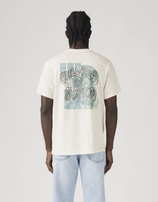 Levi's Relaxed fit graphic t-shirt in white, 2 of 4