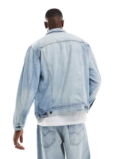 Levi's relaxed fit lightweight trucker denim jacket in light wash, 4 of 4