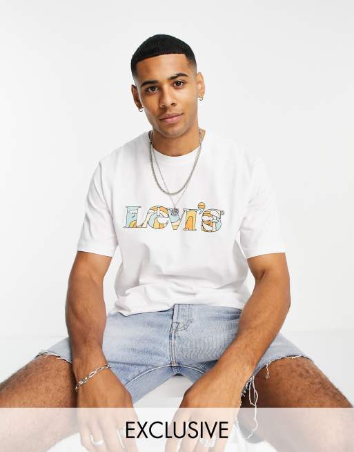 Levi s relaxed fit t shirt in white with rv chest logo exclusive