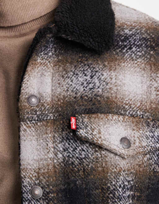 Levi's – Relaxed-Fit-Truckerjacke in schwarz kariert mit Wollanteil und Sherpa-Futter, 5 von 5