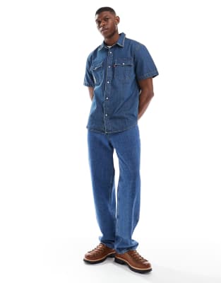 Levi's relaxed fit western short sleeve scenic back embroid denim shirt in mid wash