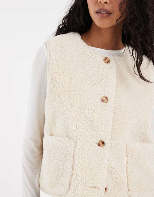 Levi's rema sherpa gilet in white, 2 of 4