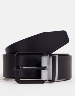 Levi's reversible leather belt with matte buckle logo in black/brown