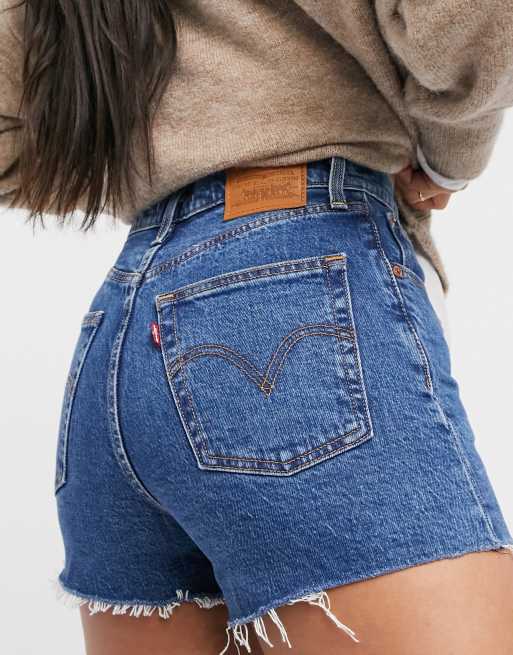 Levi's Ribcage denim shorts in dark wash, 3 of 4