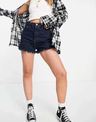 levi's ribcage denim shorts in black