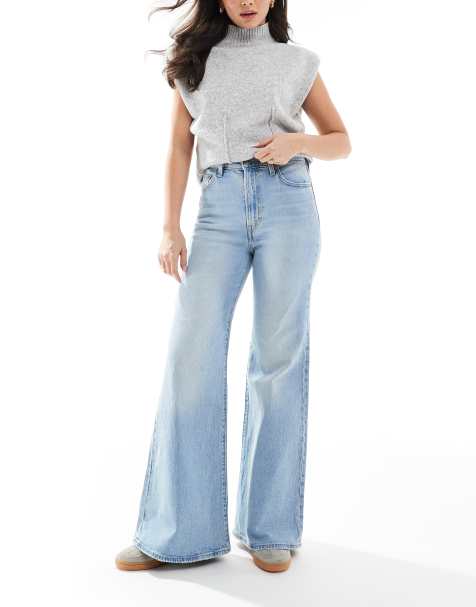 Levi's - Ribcage - Højtaljede jeans med svaj i afbleget vask - view 1
