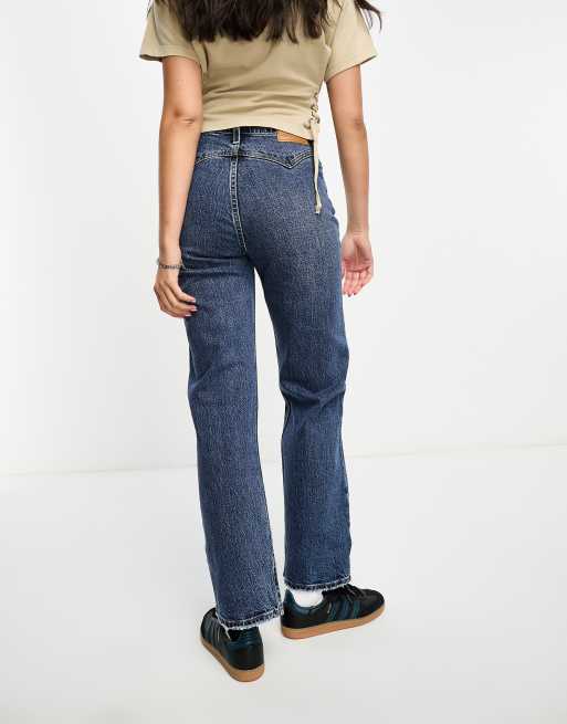 Jeans without sales back pockets