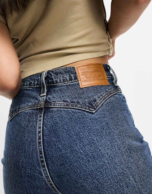 Levi s Ribcage Jeans in verwaschenem Mittelblau ohne GesaBtaschen