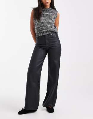 Levi's - Ribcage - Jeans in verwaschenem Schwarz mit weiten Beinen