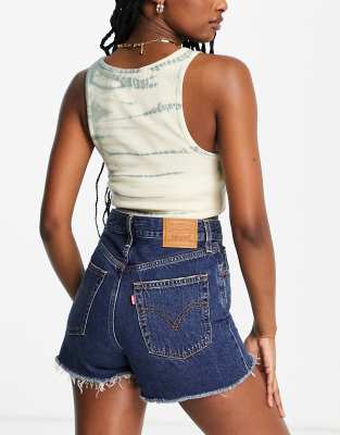 levi's ribcage short in darkwash blue