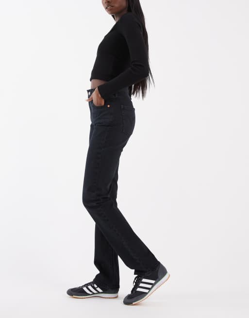 Levi's Ribcage slim jeans in zwart, 2 van 5