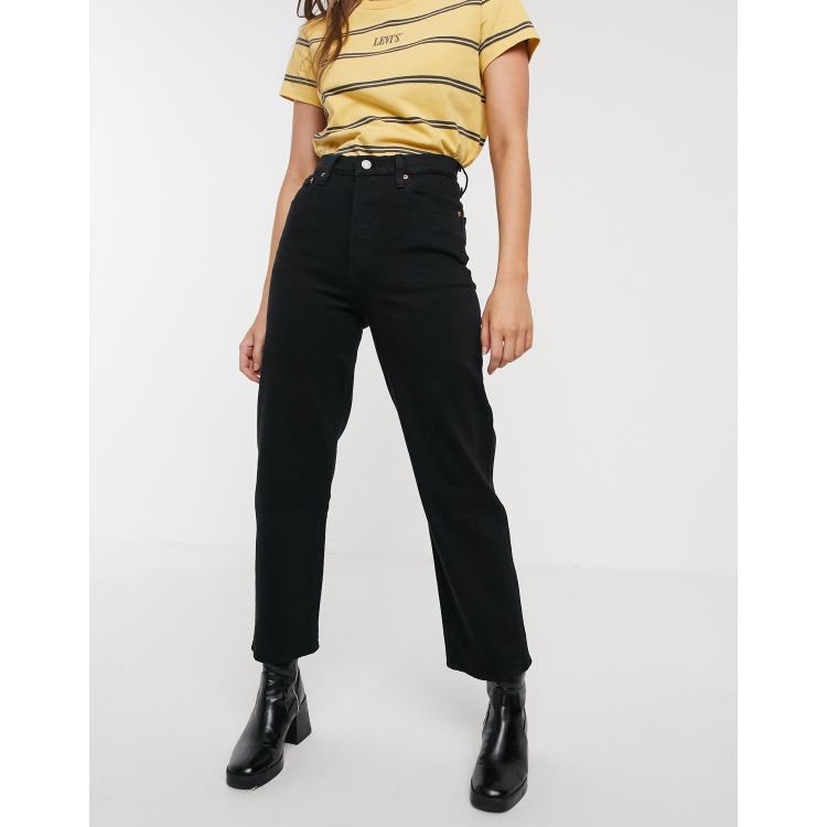 Levi's Ribcage straight leg ankle grazer jeans in black | ASOS