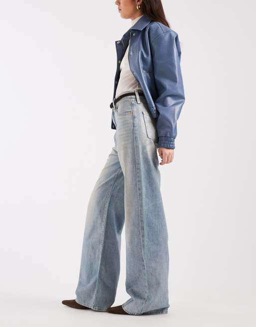 Levi's Ribcage Wide-Leg-Jeans in hellblauer Waschung, 3 von 5