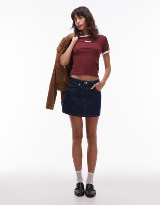 Levi's - Rickie - Bordeaux T-shirt med centralt logo og kontrasterende kanter, 3 af 4