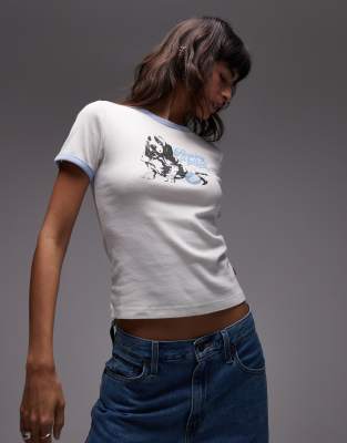Levi's Rickie Ringer Tee With Dog Graphic In White