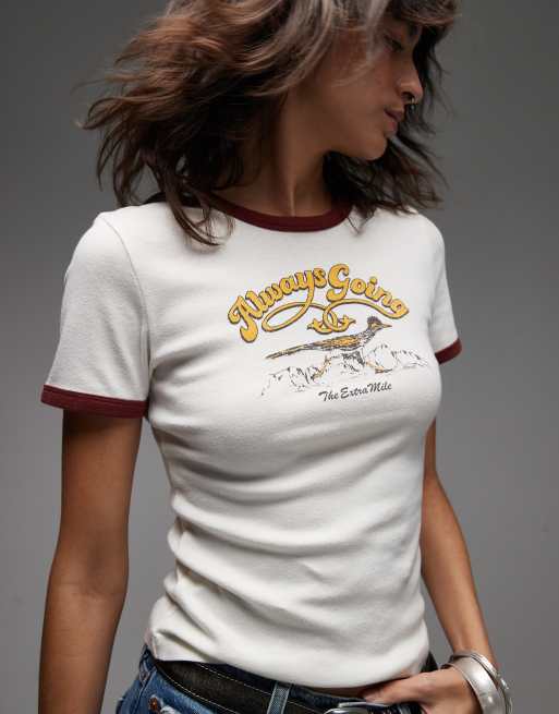 Levi's – Rickie – T-shirt w kolorze ecru z lamówkami i grafiką, 4 z 4