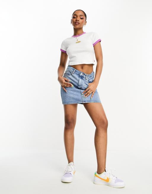 Levi's Ringer cropped t-shirt in white/purple  with chest logo, 4 of 4