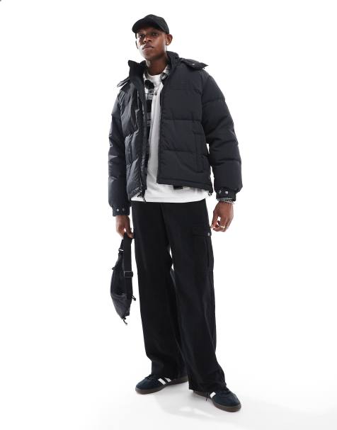 Levi's - Rockridge - Kort gewatteerd jack van gekreukt nylon met capuchon in zwart - view 1