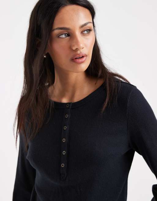 Levi's – Rooney – Henley-Pullover in Schwarz mit Waffelstruktur , 3 von 4