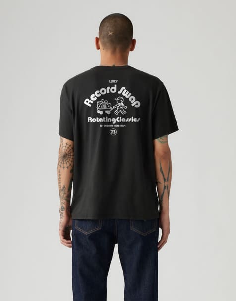 Levi's - Ruimvallend T-shirt met print op de achterkant in zwart - view 1