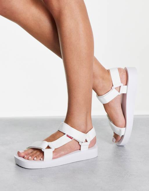 Levi's sandals in white | ASOS