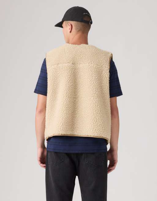 Levi's Seacliff sherpa vest in beige, 2 of 4