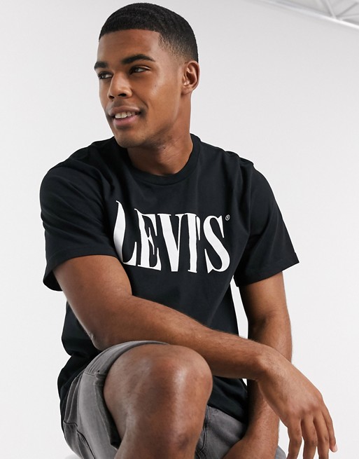 Levi's serif logo t-shirt relaxed fit in black