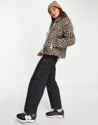 levis leopard sherpa