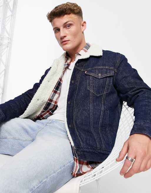 verrader Honger vergiftigen Levi's sherpa trucker jacket in dark navy | ASOS