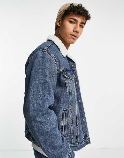 Levi's oversized trucker hot sale jacket sherpa