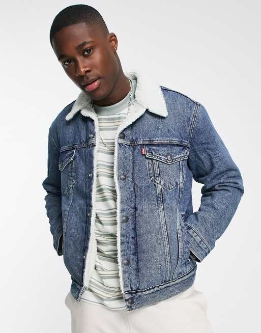 Levi's sherpa trucker jacket in mid blue wash | ASOS