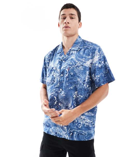 Levi's short sleeve waves print revere collar relaxed fit camper shirt  in navy - view 1