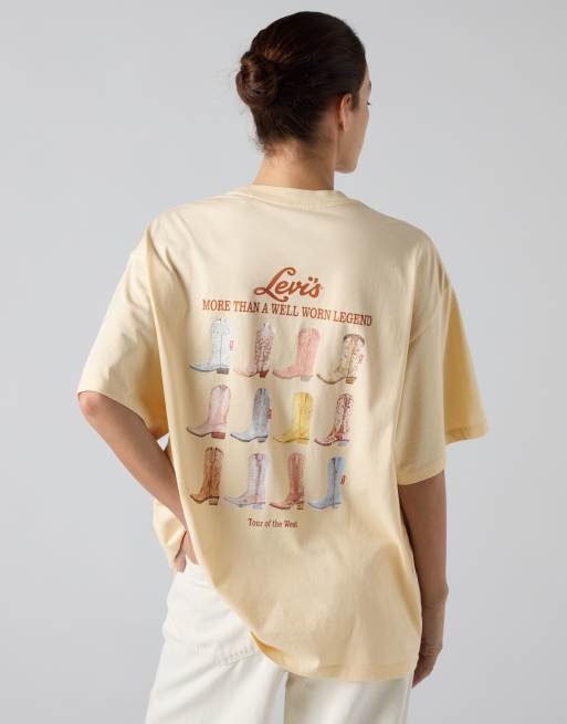 Levi's – Short Stack – T-Shirt aus Baumwolle in Buttergelb mit Grafikprint, 4 von 4