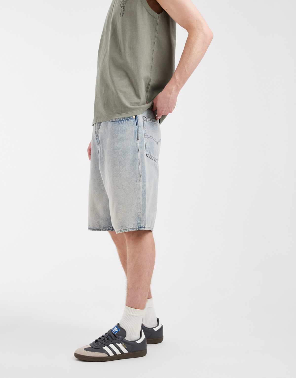 Levi's shorts vaqueros holgados en lavado vintage claro